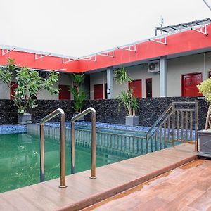 OYO 2595 Hotel Jinan Makassar